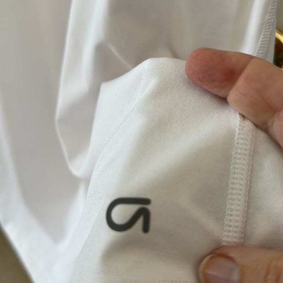 Gap workout top - Picture 2 of 4